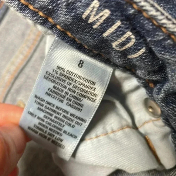 Aeropostale mid rise distressed shorts, size 8 - Picture 3 of 6